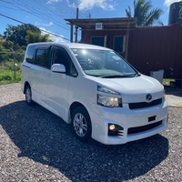 Toyota Voxy 2,0L 2013 Toyota Voxy 2,0L 2013