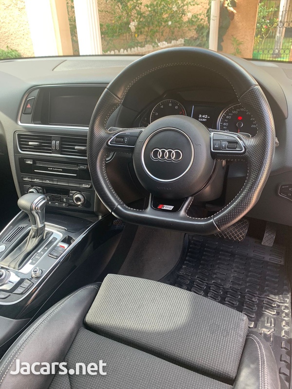 Audi Q5 2,0L 2017-2