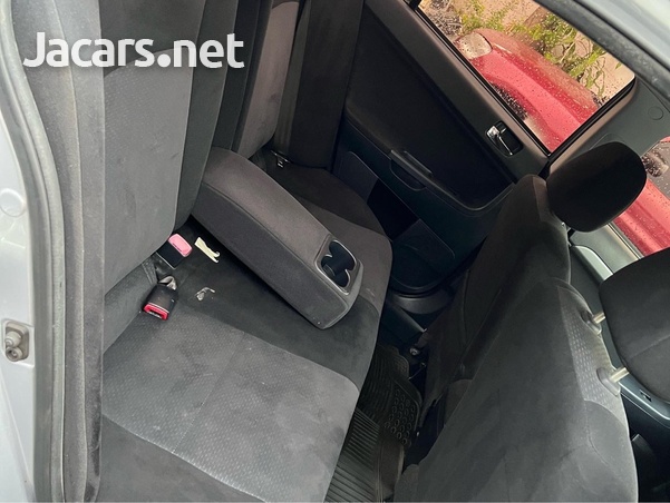 Mitsubishi Galant Fortis 2,0L 2011-8
