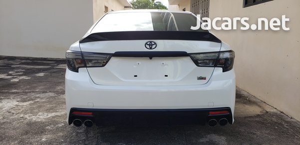 Toyota Mark X 3,5L 2015-6