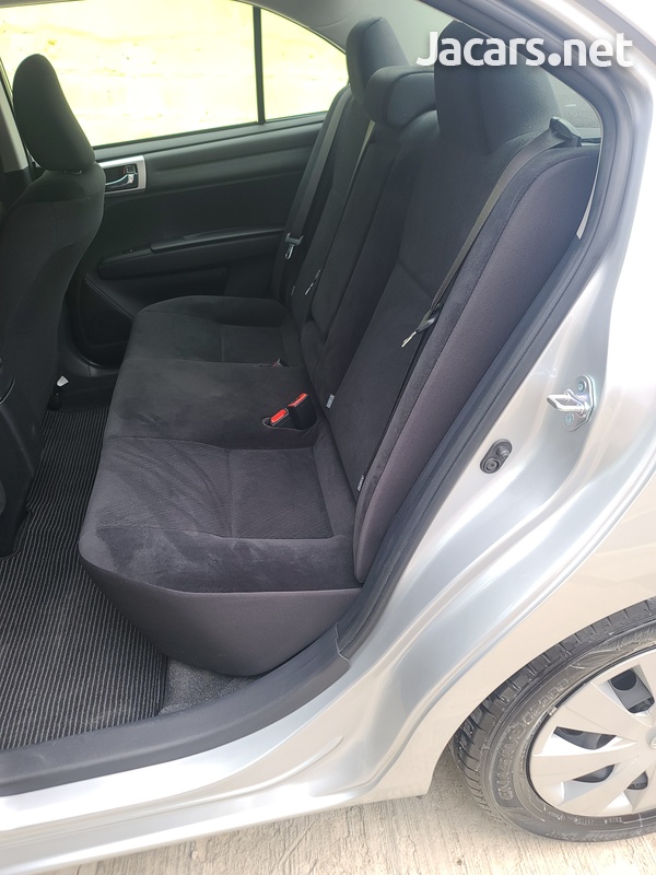 Toyota Axio 1,5L 2016-11
