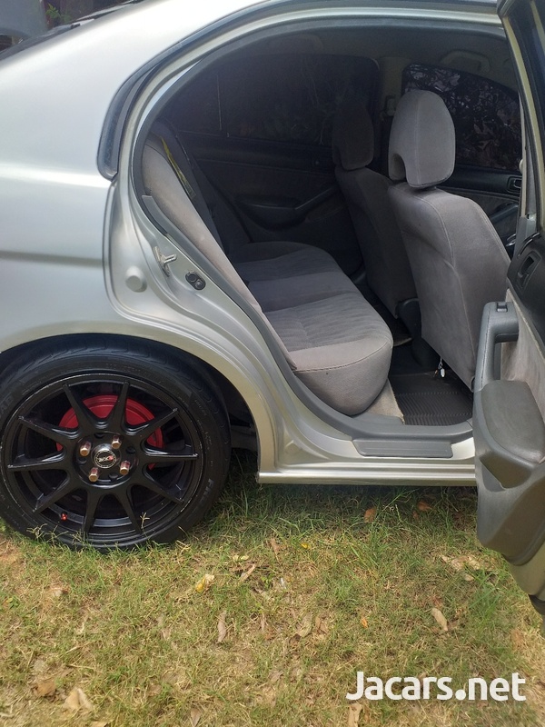 Honda Civic 1,9L 2003-7