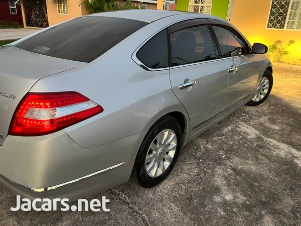Nissan Teana 2,5L 2011-6
