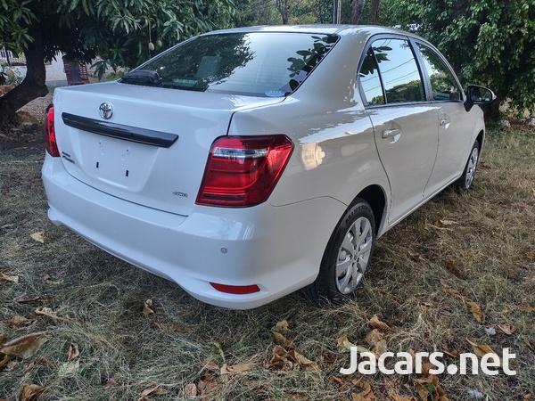 Toyota Axio 1,5L 2016-5
