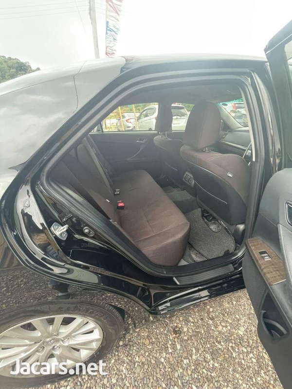 Toyota Mark X 2,5L 2016-5