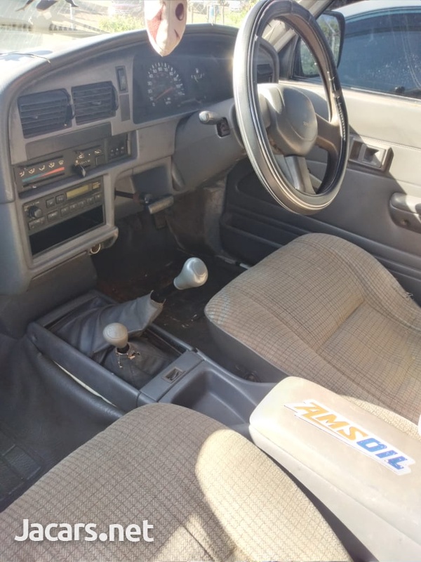 Toyota Hilux 2,4L 1991-3