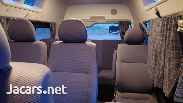 Toyota Hiace 2,5L 2014-8