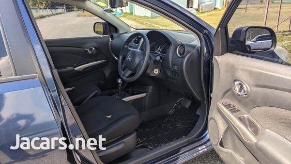 Nissan Almera 1,5L 2012-5