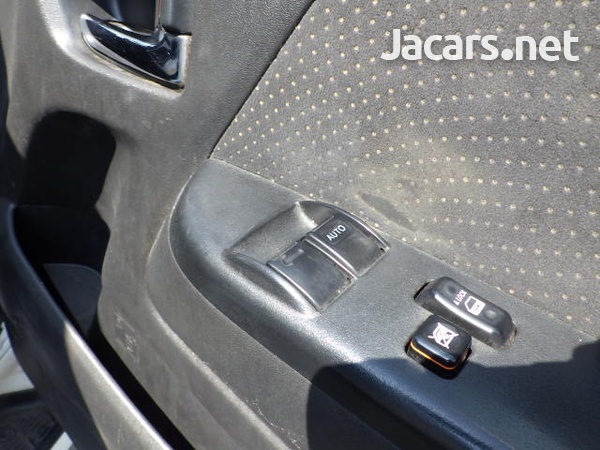 Toyota Hiace 2,0L 2014-15