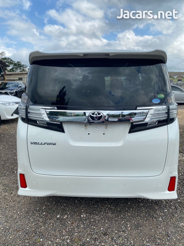 Toyota Vellfire 2,5L 2015-5