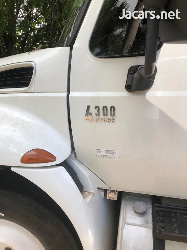 2007 International Truck Dt466-4