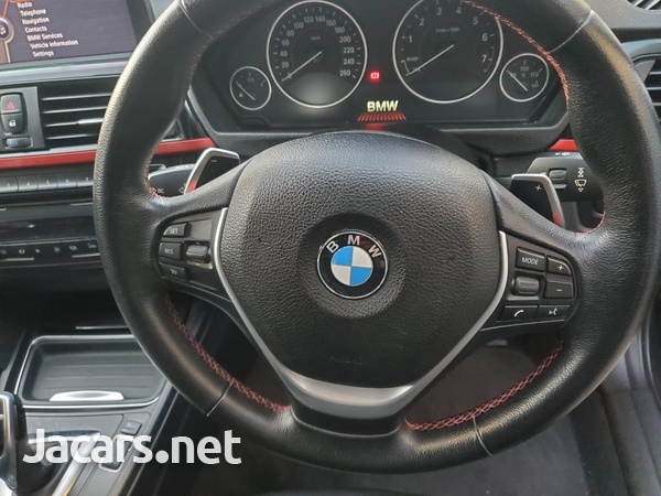 BMW 3-Series 2,0L 2012-1