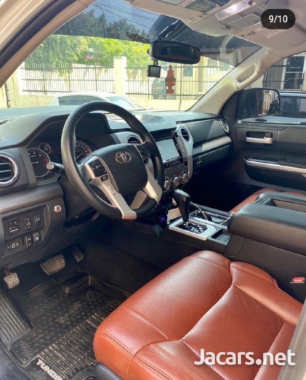 Toyota Tundra 5,7L 2017-6