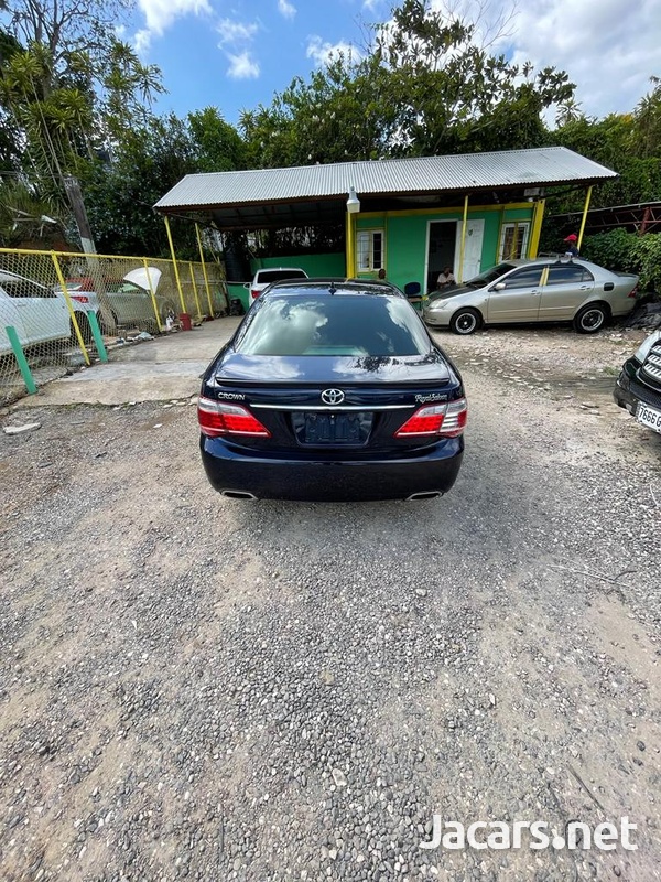 Toyota Crown 2,5L 2011-6