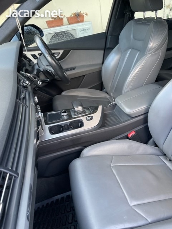 Audi Q7 2,0L 2016-4