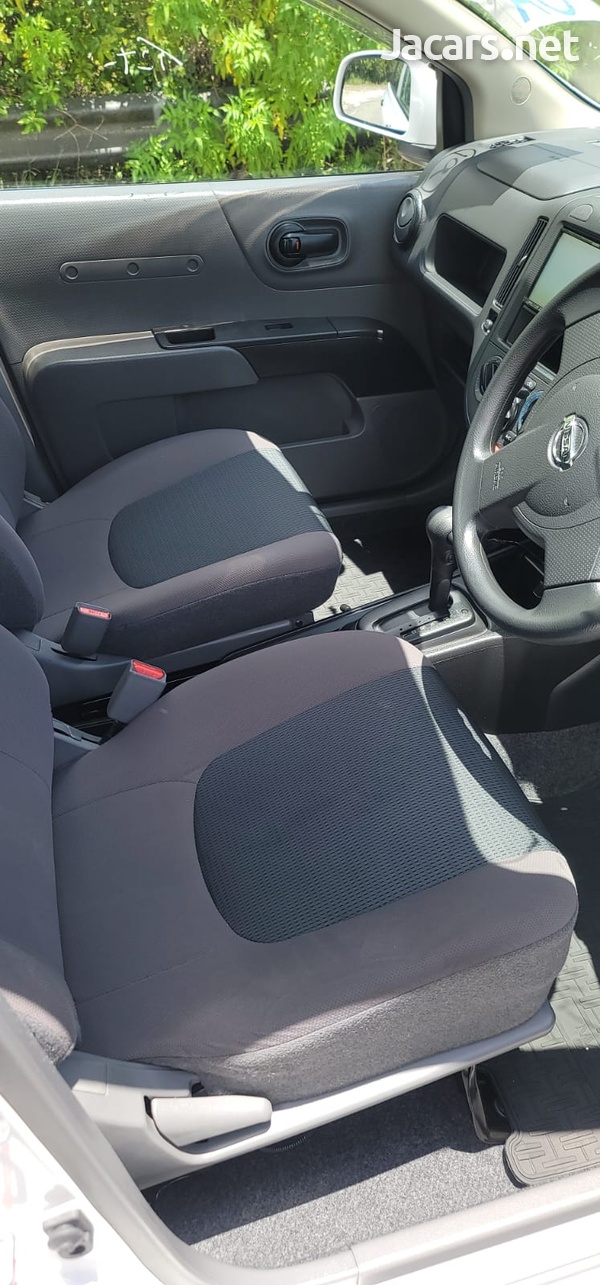 Nissan AD Wagon 1,5L 2017-7