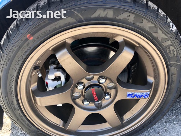 Toyota Vitz 1,5L 2018-8