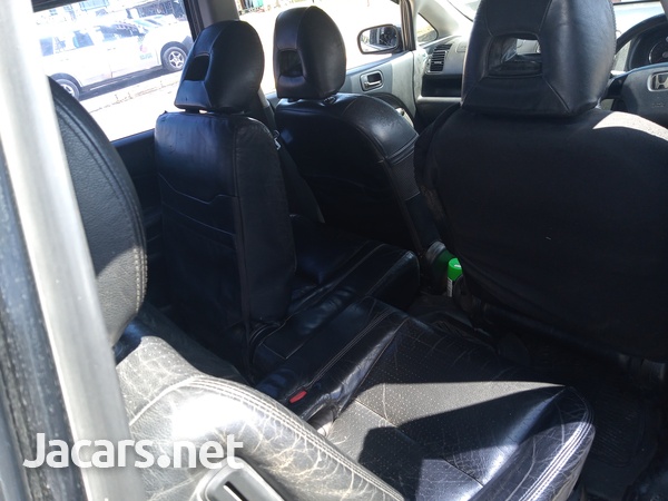 Honda Stream 2,0L 2004-4