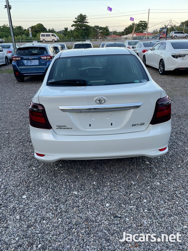 Toyota Axio 1,5L 2017-8