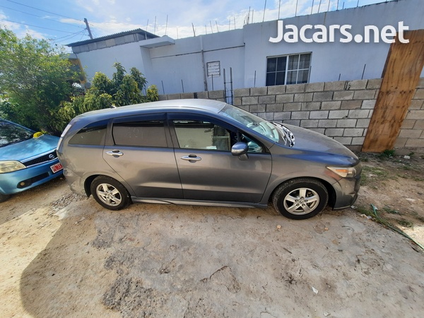 Honda Stream 1,8L 2010-4