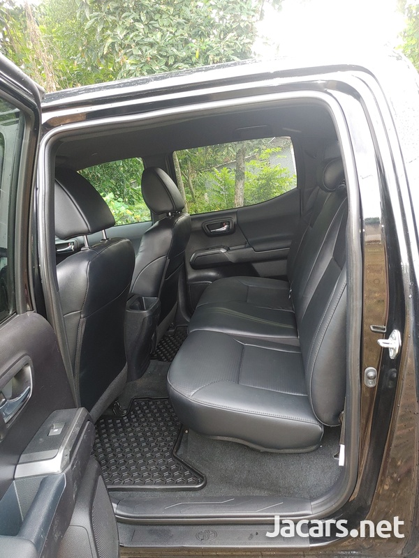 Toyota Tacoma 2,0L 2020-3
