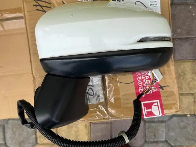 Genuine Honda Fit/Stream/Shuttle Side Mirror Complete - LEFT SIDE, Manchester