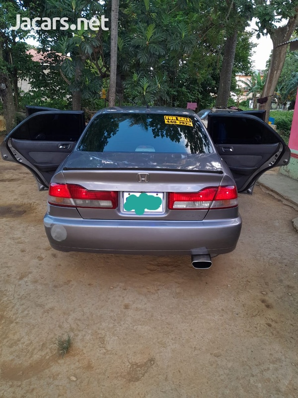 Honda Accord 1,8L 2002-1
