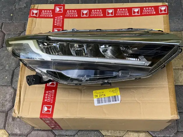 Genuine 2018-2020 Honda Fit Shuttle/Stream Headlight - LED - RIGHT SIDE, Manchester