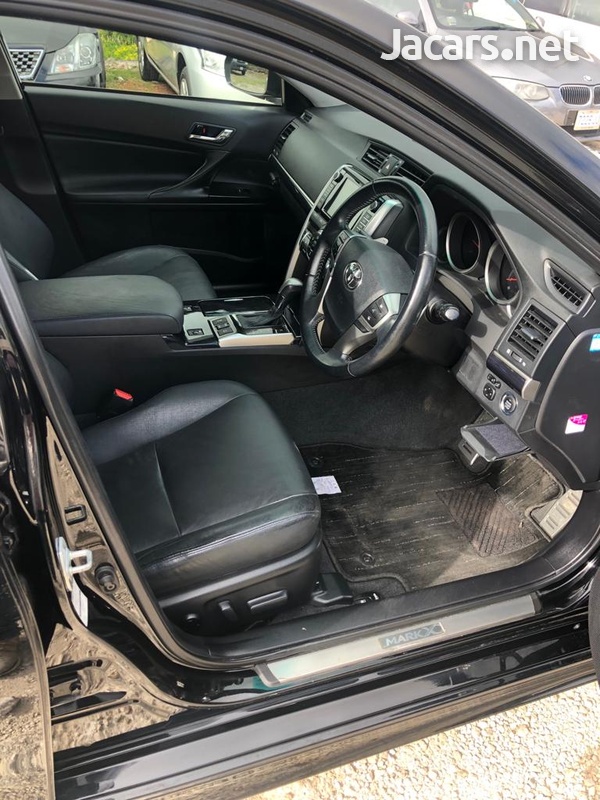Toyota Mark X 2,5L 2012-9