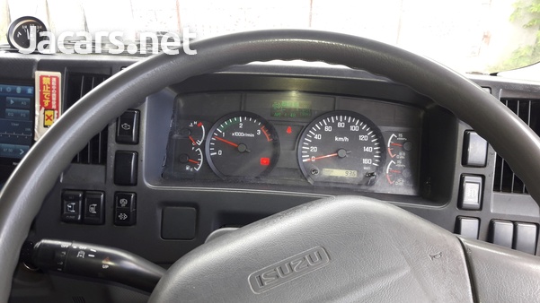 2012 Isuzu Forward-3