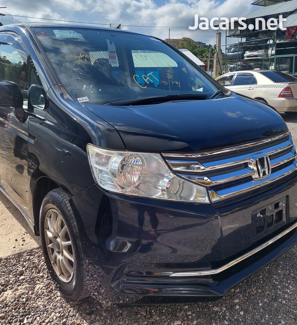 Honda Stepwgn 2,0L 2012-2