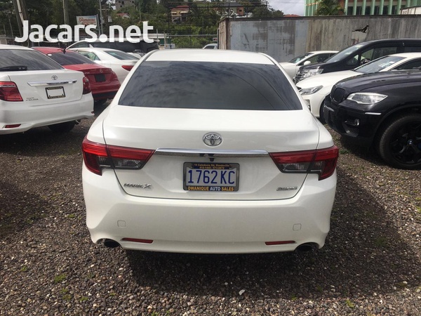 Toyota Mark X 2,5L 2013-4