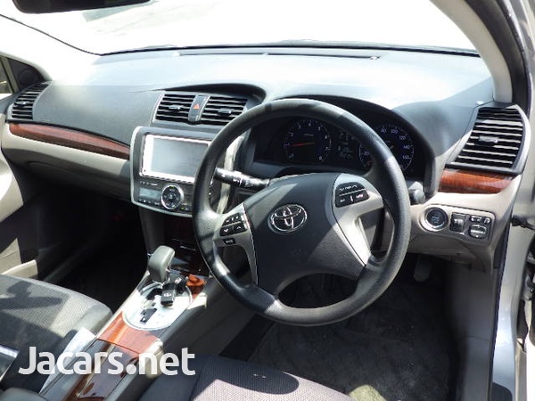 Toyota Allion 1,8L 2014-8