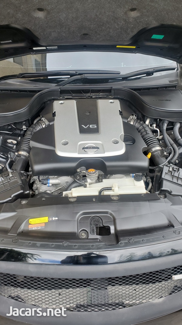 Nissan Skyline 2,5L 2013-2
