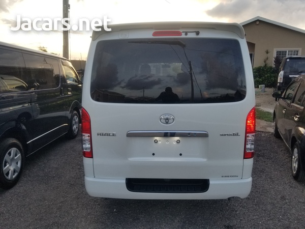 Toyota Hiace 2,0L 2014