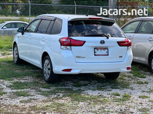 Toyota Fielder 1,5L 2017-3