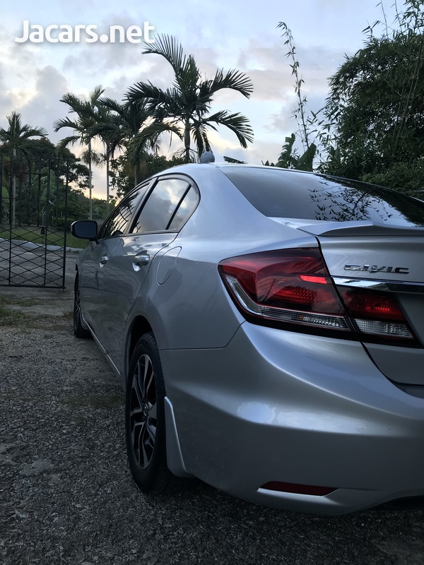 Honda Civic 1,8L 2015-4