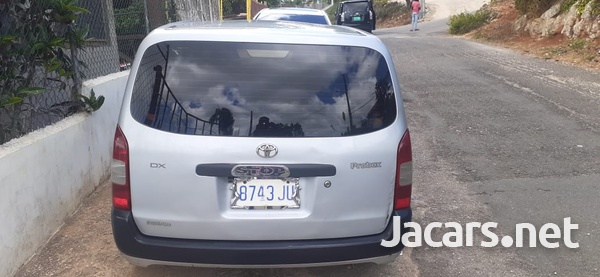 Toyota Probox 1,8L 2012-2