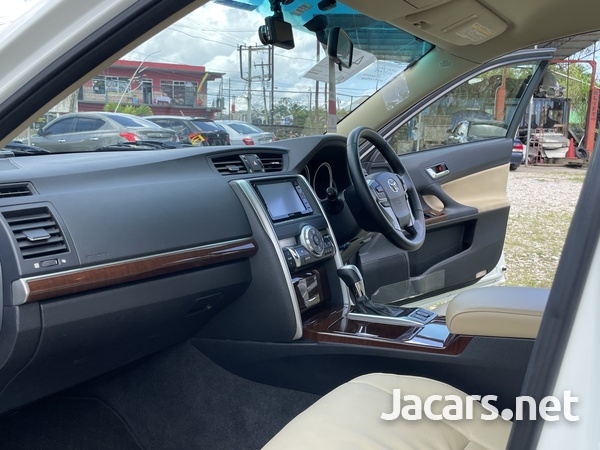 Toyota Mark X 2,5L 2015-9