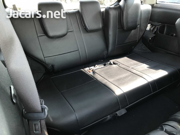 Honda Stepwgn Spada 2,0L 2013-8