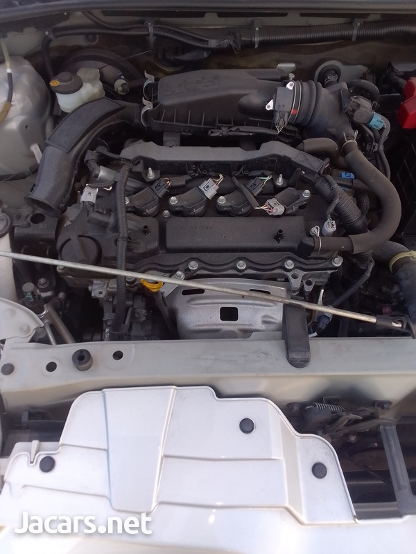 Toyota Probox 1,3L 2016-5