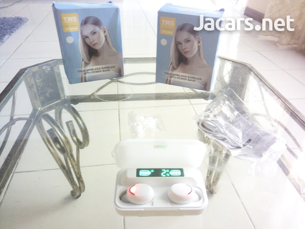 Wireless Earbuds that have powerbanks-1