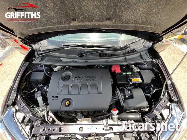 Toyota Fielder 1,8L 2017-8