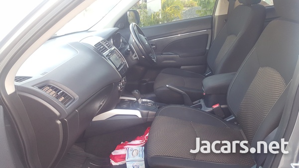 Mitsubishi ASX 2,0L 2014-10