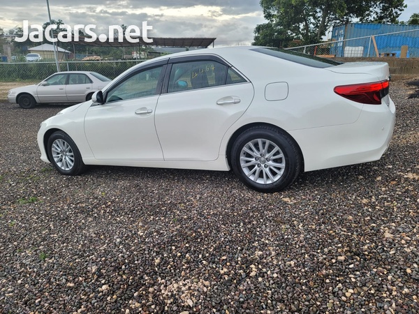 Toyota Mark X 2,5L 2016-3