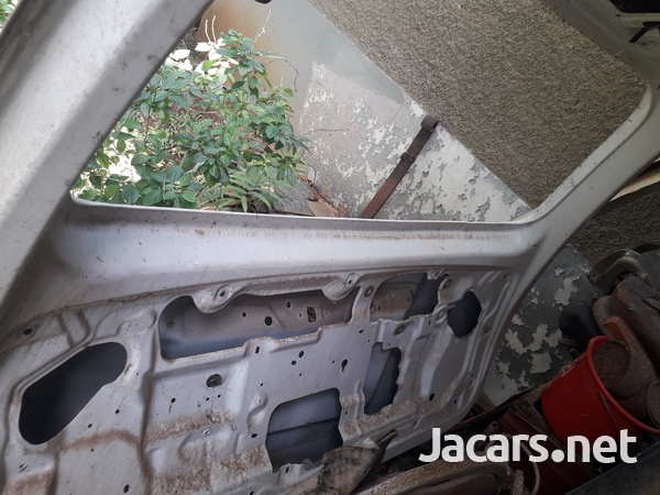 Nissan Ad wagon trunk-2