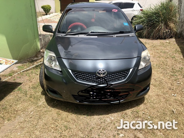 Toyota Yaris 1,3L 2013-8
