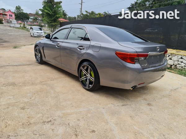 Toyota Mark X 2,5L 2012-5