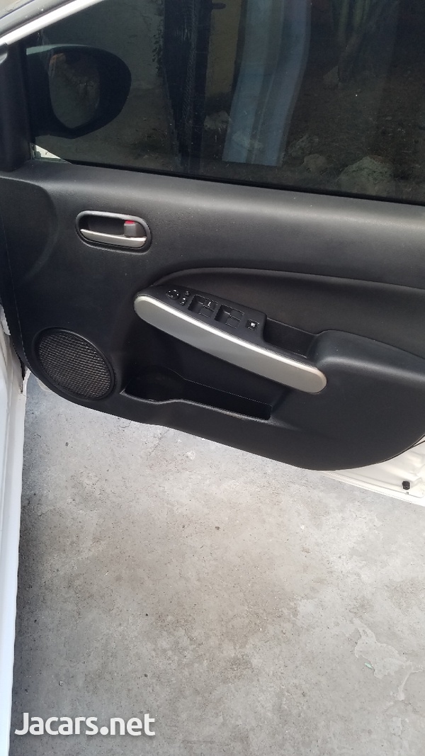 Mazda Demio 1,5L 2014-4