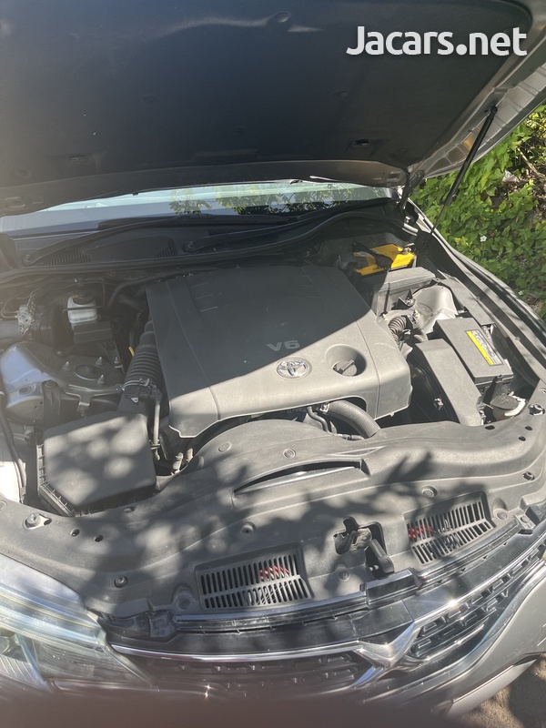 Toyota Mark X 2,5L 2013-2